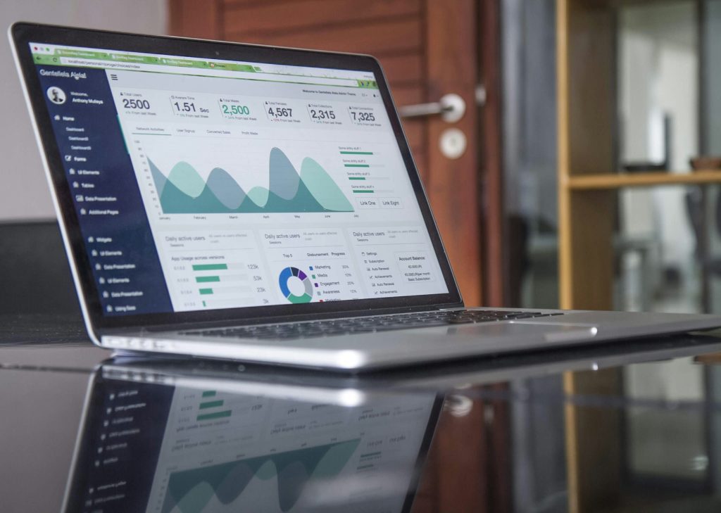 Services: Unlocking Growth with Data Transformation for SMEs
